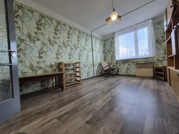 Eladó panellakás, Tiszafüred 2 szoba 53 m² 27 M Ft